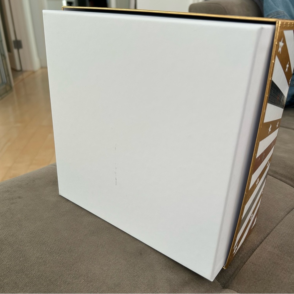 BRAND NEW Empty Dior Box with Pink/Gold Circus Theme - Picture 8 of 10
